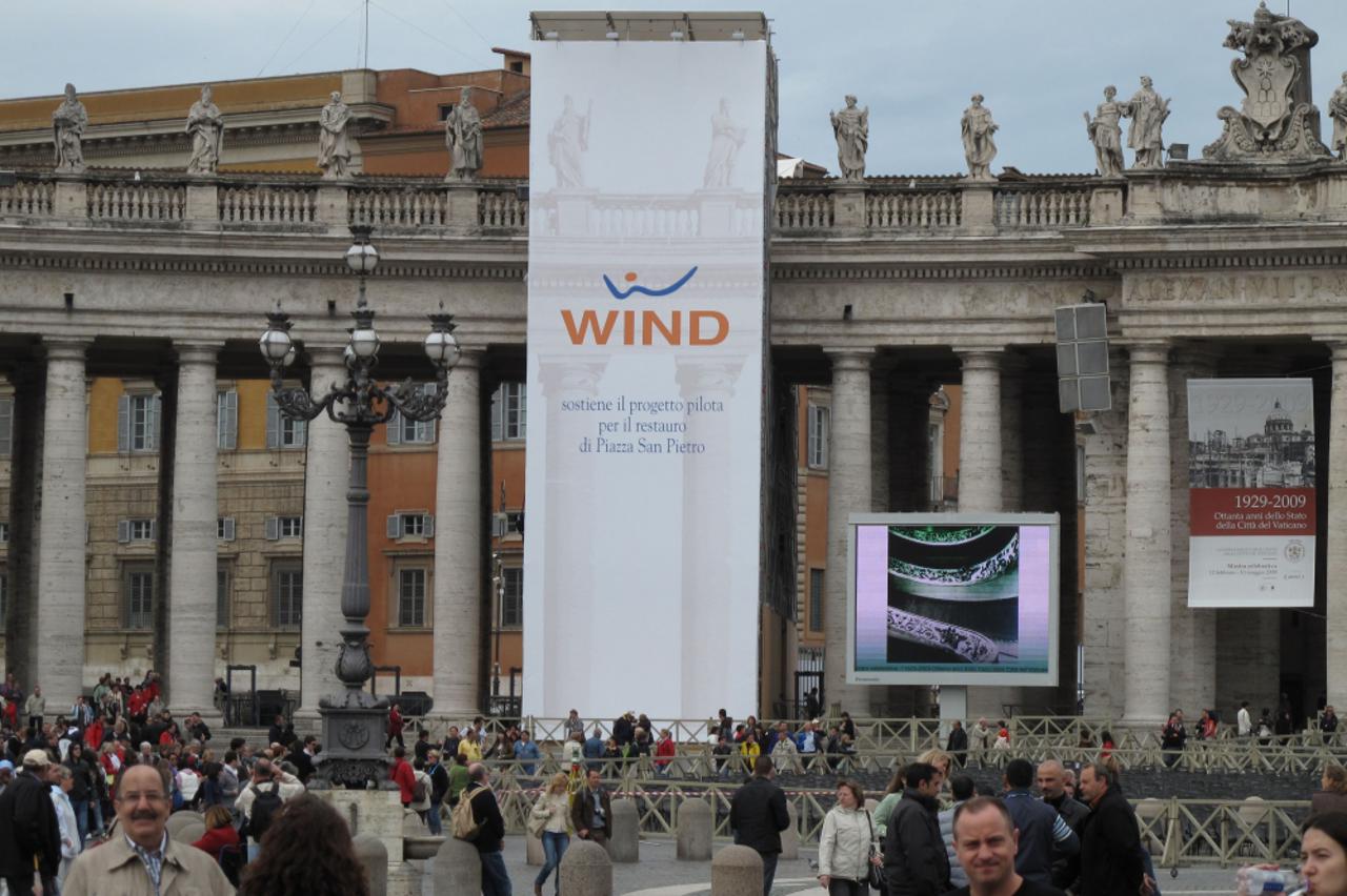 Reklame na sakralnim objektima (1)