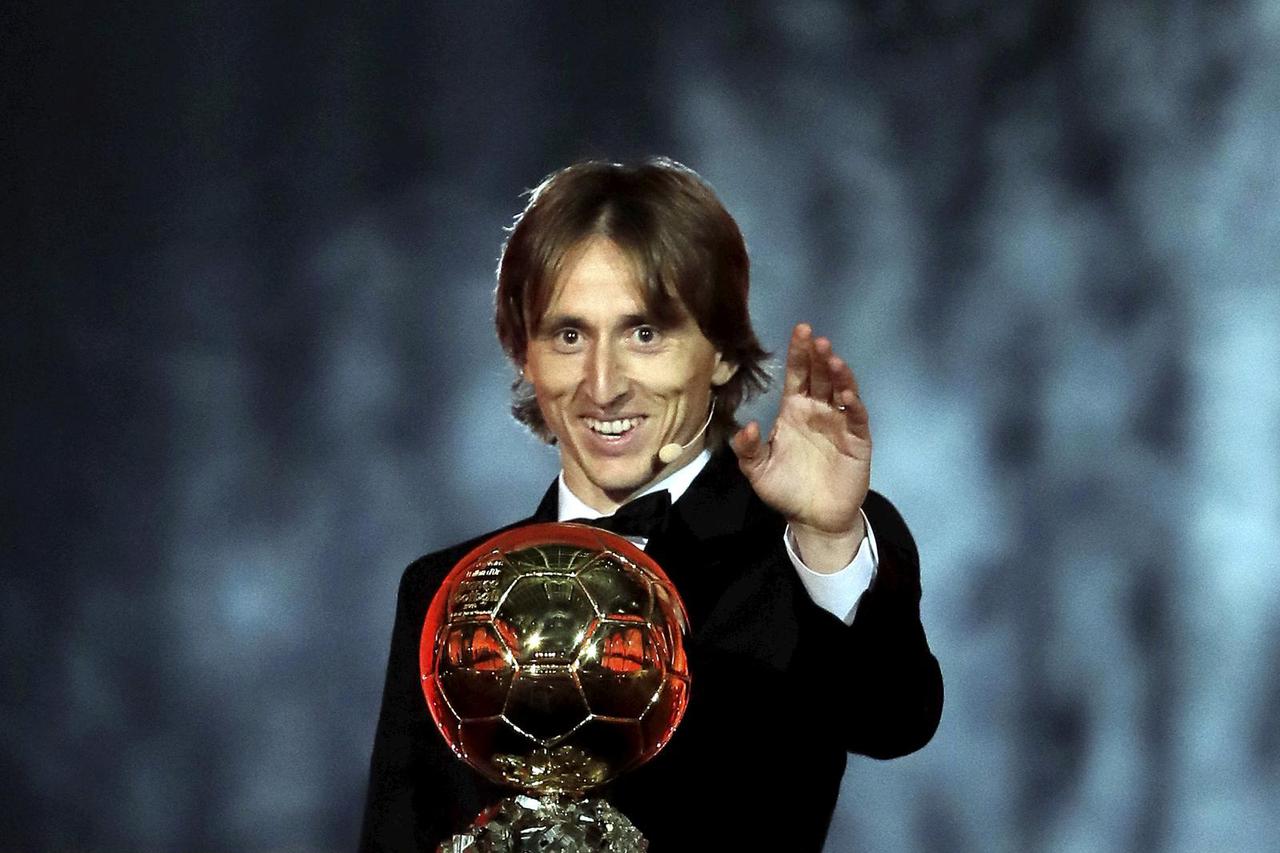 Luka Modri? ispisao povijest! Hrvatski kapetan osvojio Zlatnu loptu