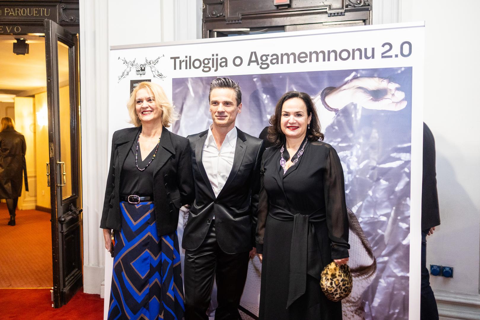 Predstava u tri čina u kazalište privukla je brojna lica s hrvatske kulturne i političke scene