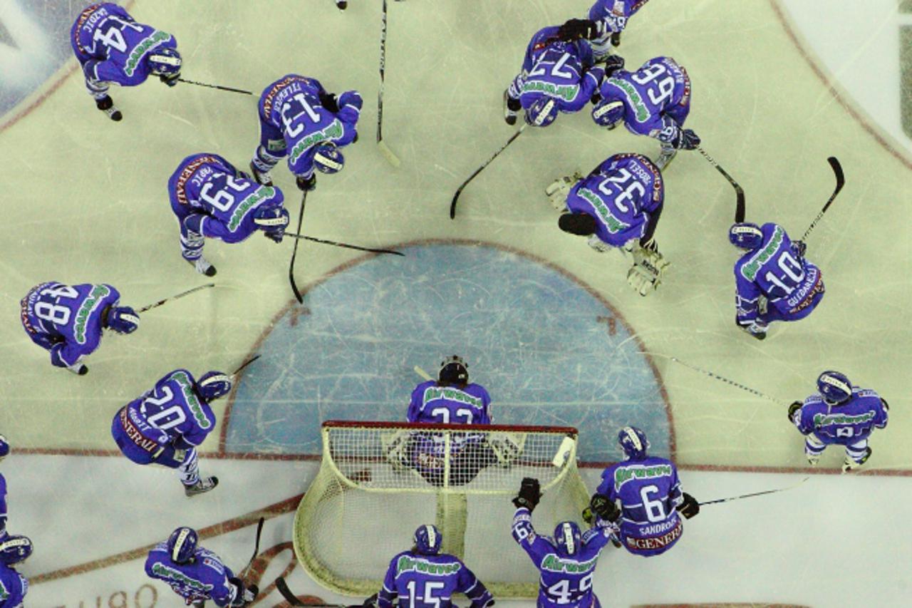 '25.01.2011., Arena Zagreb, Zagreb - Arena Ice Fever. Hokejaska utakmica EBEL lige, KHL Medvescak - Olimpija Ljubljana. Robert Kristan Photo: Zeljko Lukunic/PIXSELL'