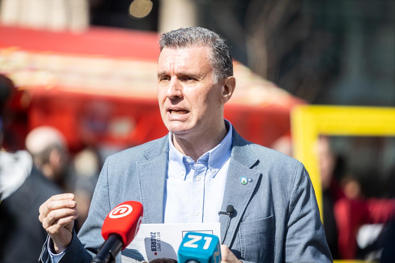 Zagreb: Nezavisni kandidat za gradonačelnika grada Zagreba Trpimir Goluža održao konferenciju za medije