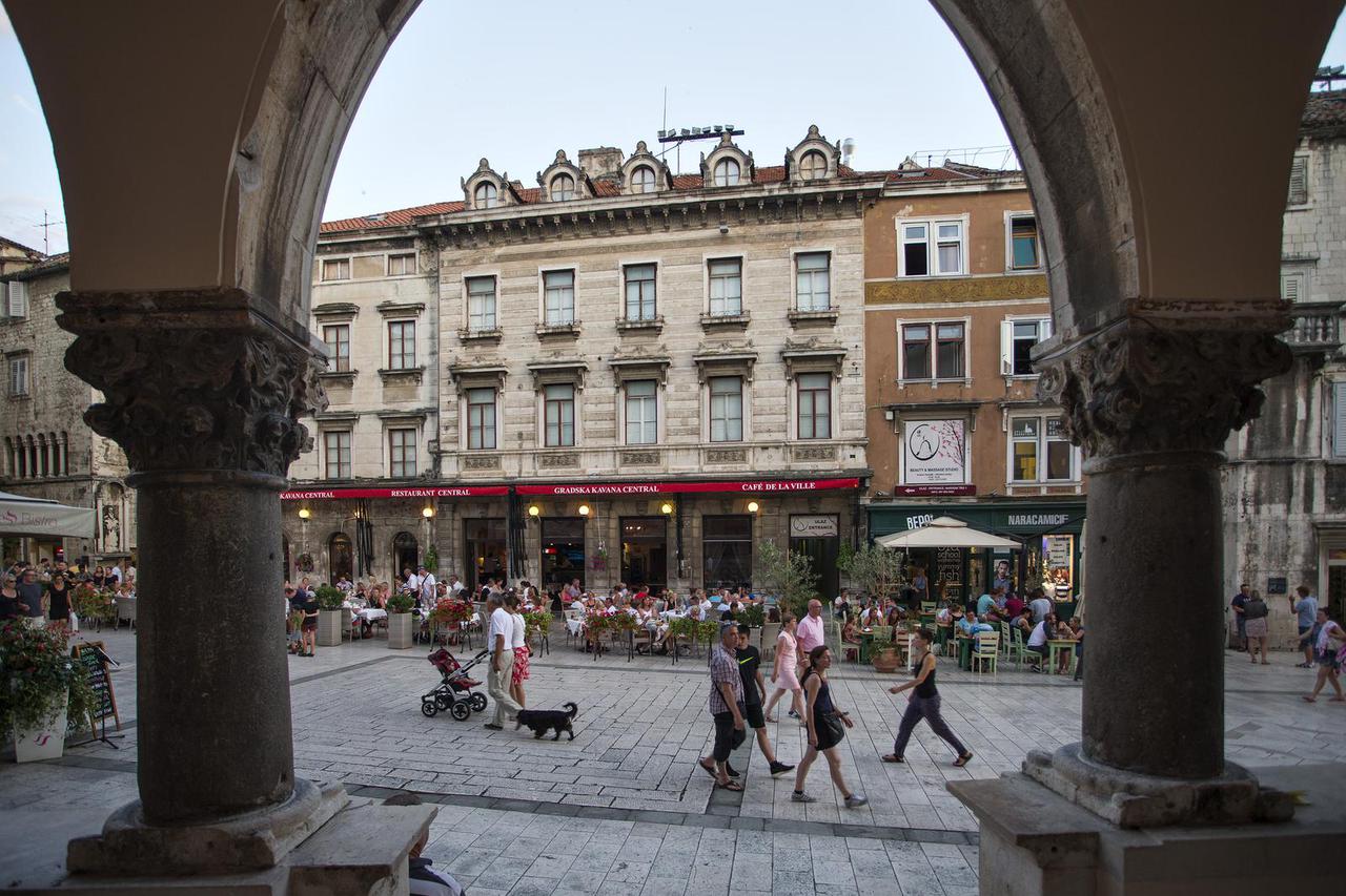 Split: Stara gradska jezgra prepuna turista