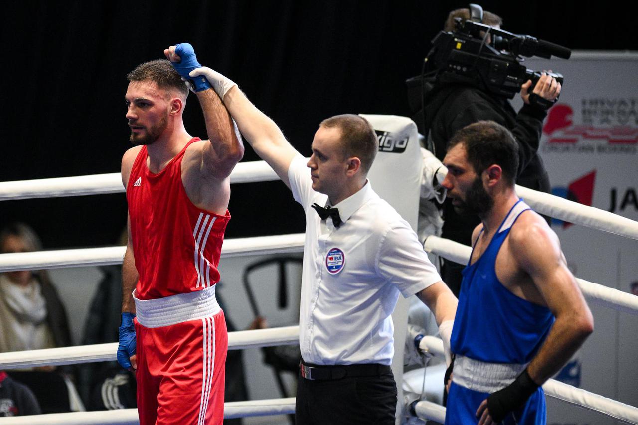 Finale prvenstva Hrvatske u boksu, Gabrijel Veočić - Damir Plantić