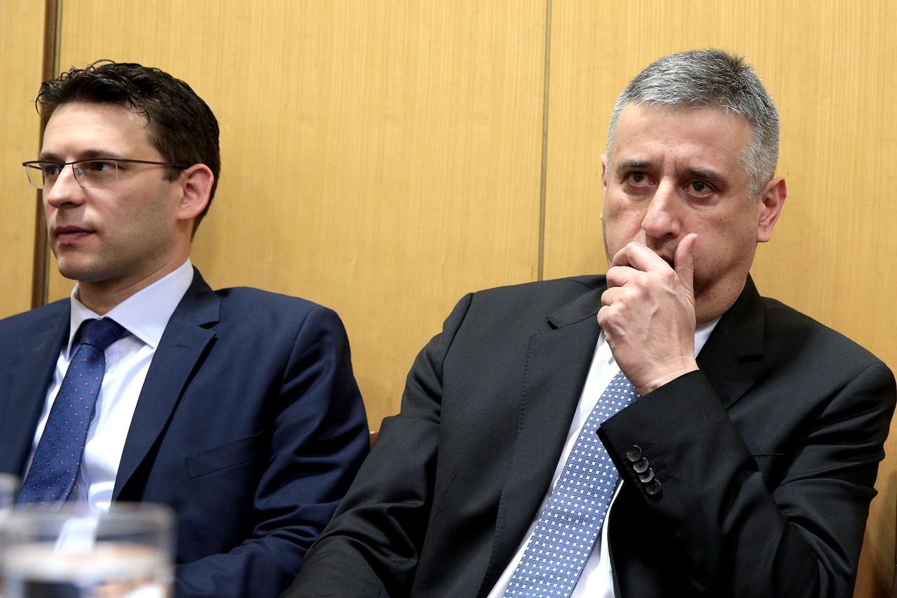 13.04.2016., Zagreb - Prvim aktualnim prijedpodnevom za ovu Vladu pocela je 3. sjednica 8. saziva Sabora RH. Bozo Petrov , Tomislav Karamarko.  Photo: Patrik Macek/PIXSELL