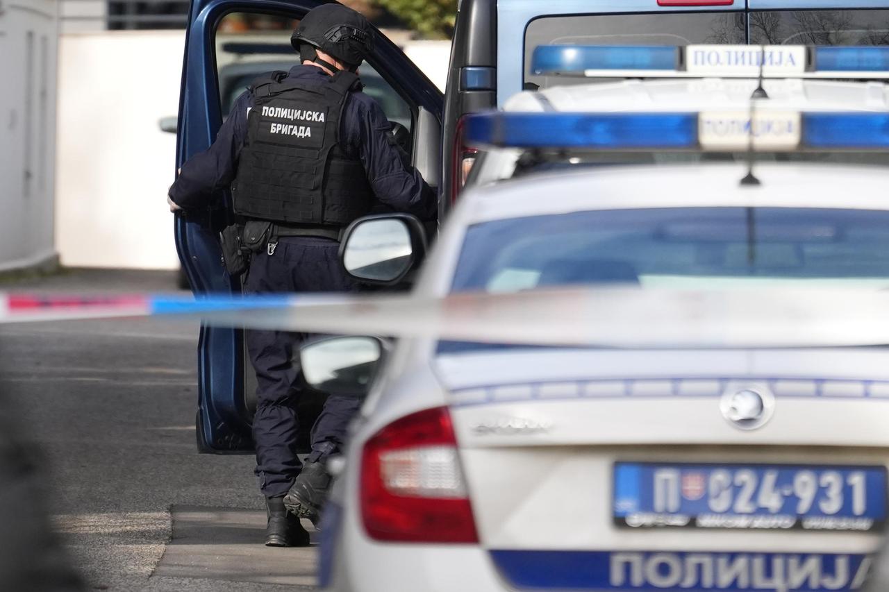 Beograd: Na kuću Zdravka Čolića na Dedinju bačena je bomba