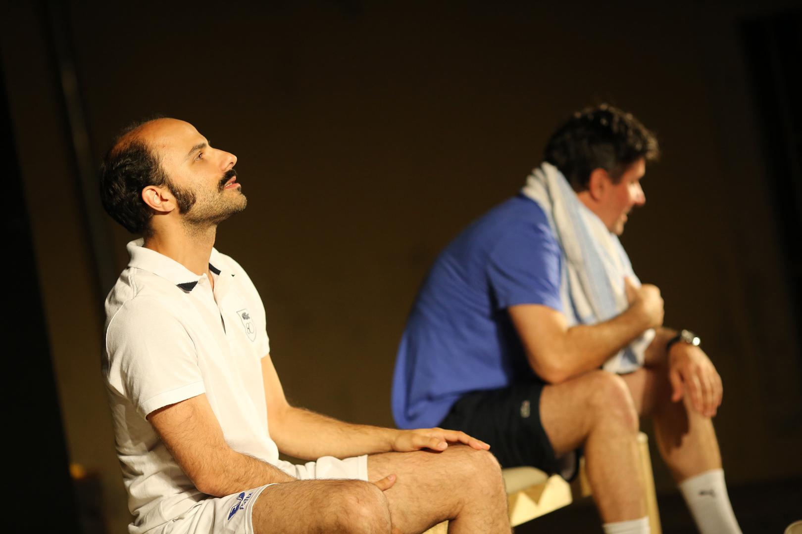 Za razliku od svog televizijskog lika, Damir je privatno vrlo samozatajan i preferira miran život izvan estradnih krugova. 