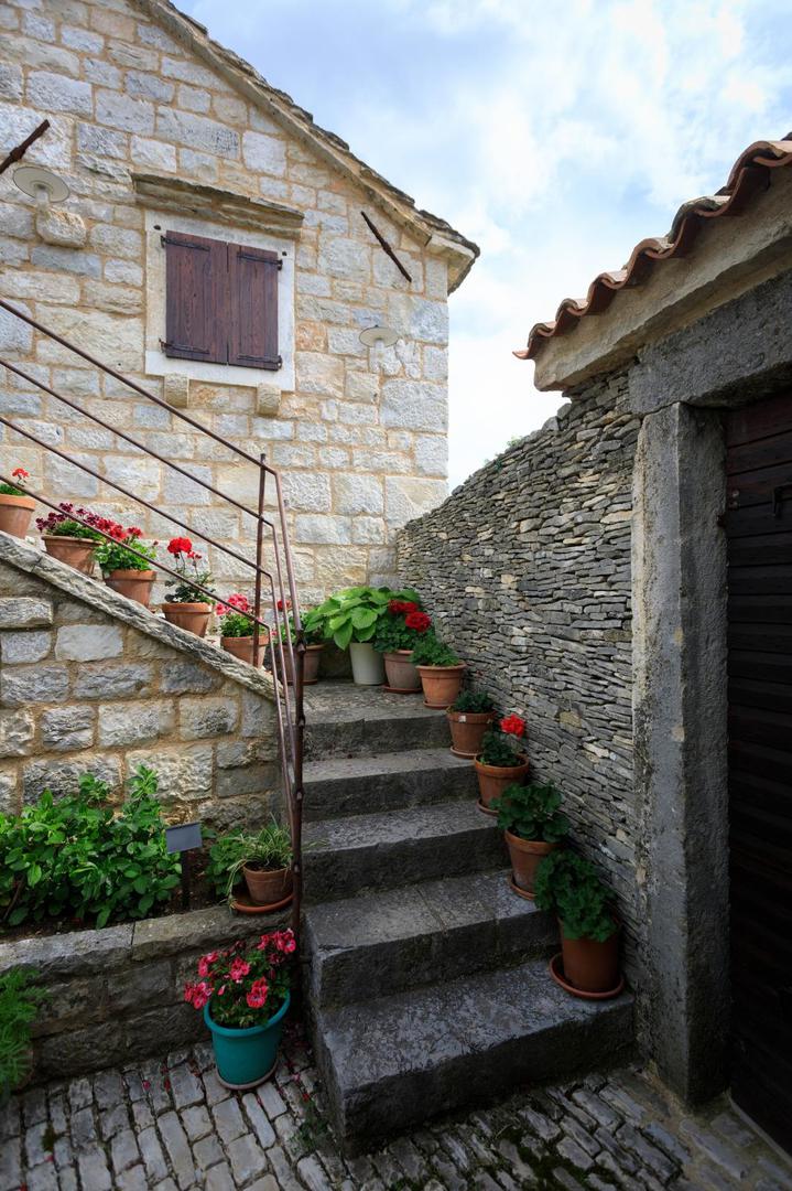 20.05.2021., Klis - U etno selu Stella Croatia otvara se muzej posvecen maslini.
Photo: Milan Sabic/PIXSELL