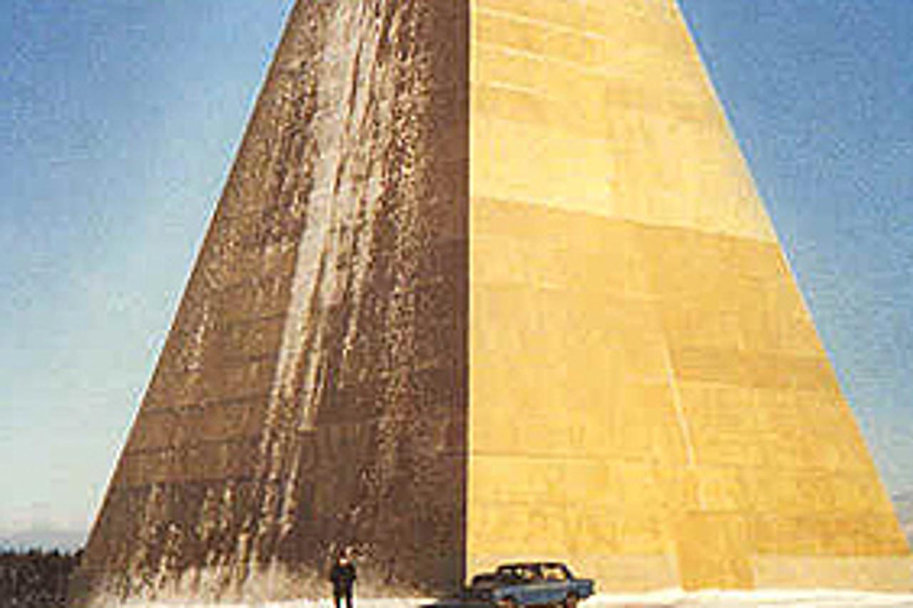 plus-piramide-txt.jpg