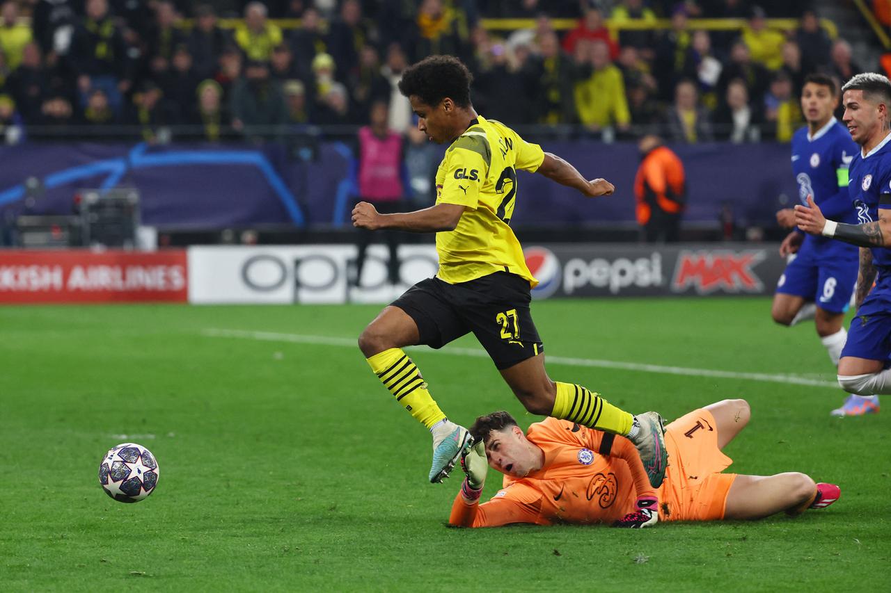 Champions League - Round of 16 First Leg - Borussia Dortmund v Chelsea