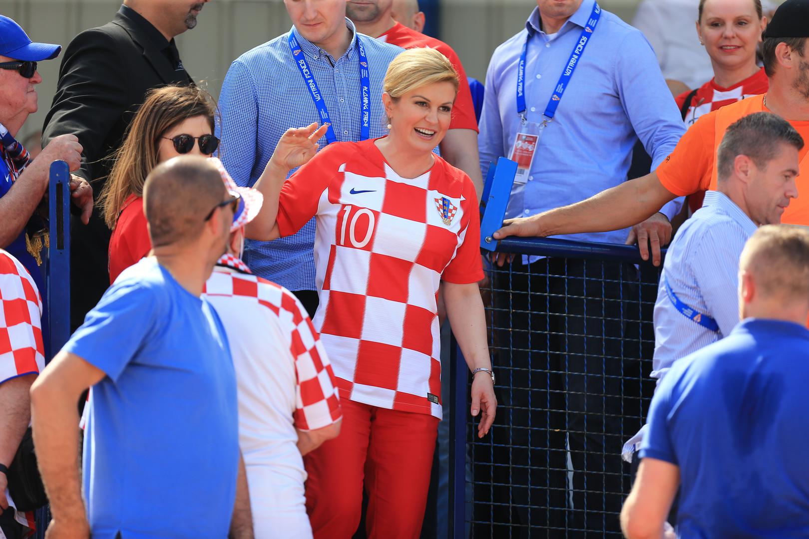 Hrvatska nogometna reprezentacija uspjela je napuniti stadion Gradski vrt u Osijeku gdje je ugostila reprezentaciju Walesa. 