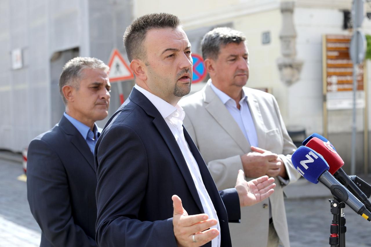 Zagreb: HSP se priključuje referendumskoj inicijativi "Zaštitimo hrvatsku kunu"