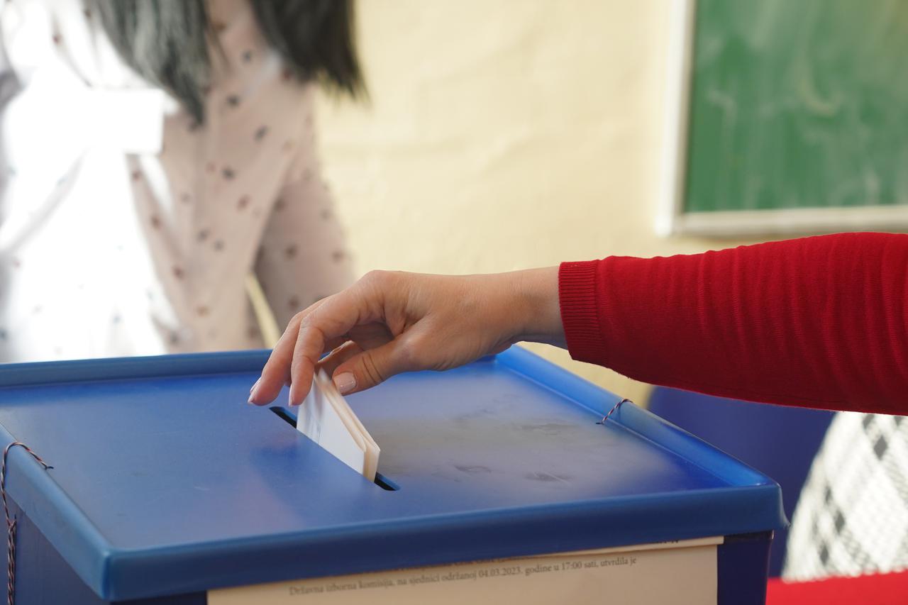 Počeli predsjednički izbori u Crnoj Gori