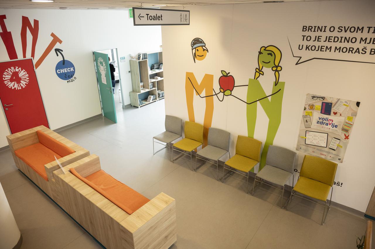 Zagreb: Reportaža o novoosnovanom timu za psiholološku pomoć djeci i mladima