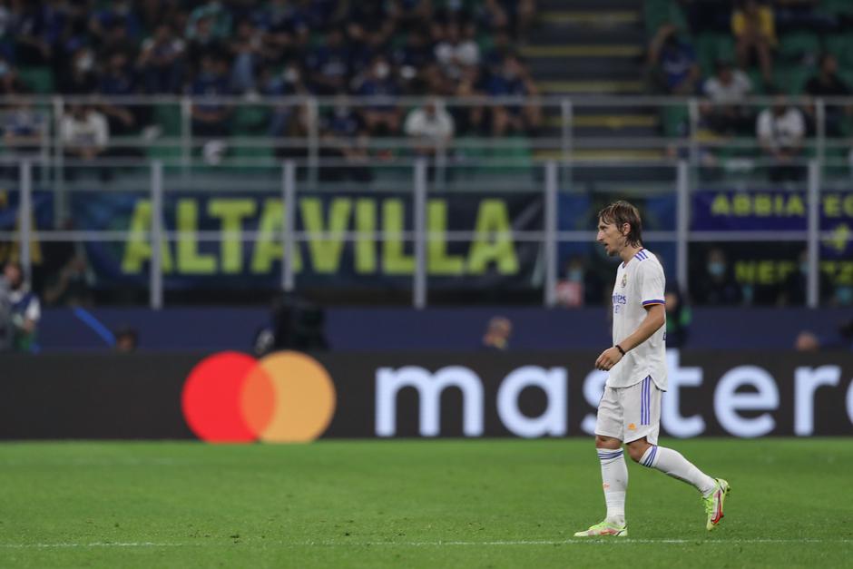 Internazionale v Real Madrid - UEFA Champions League - Group D - Giuseppe Meazza
