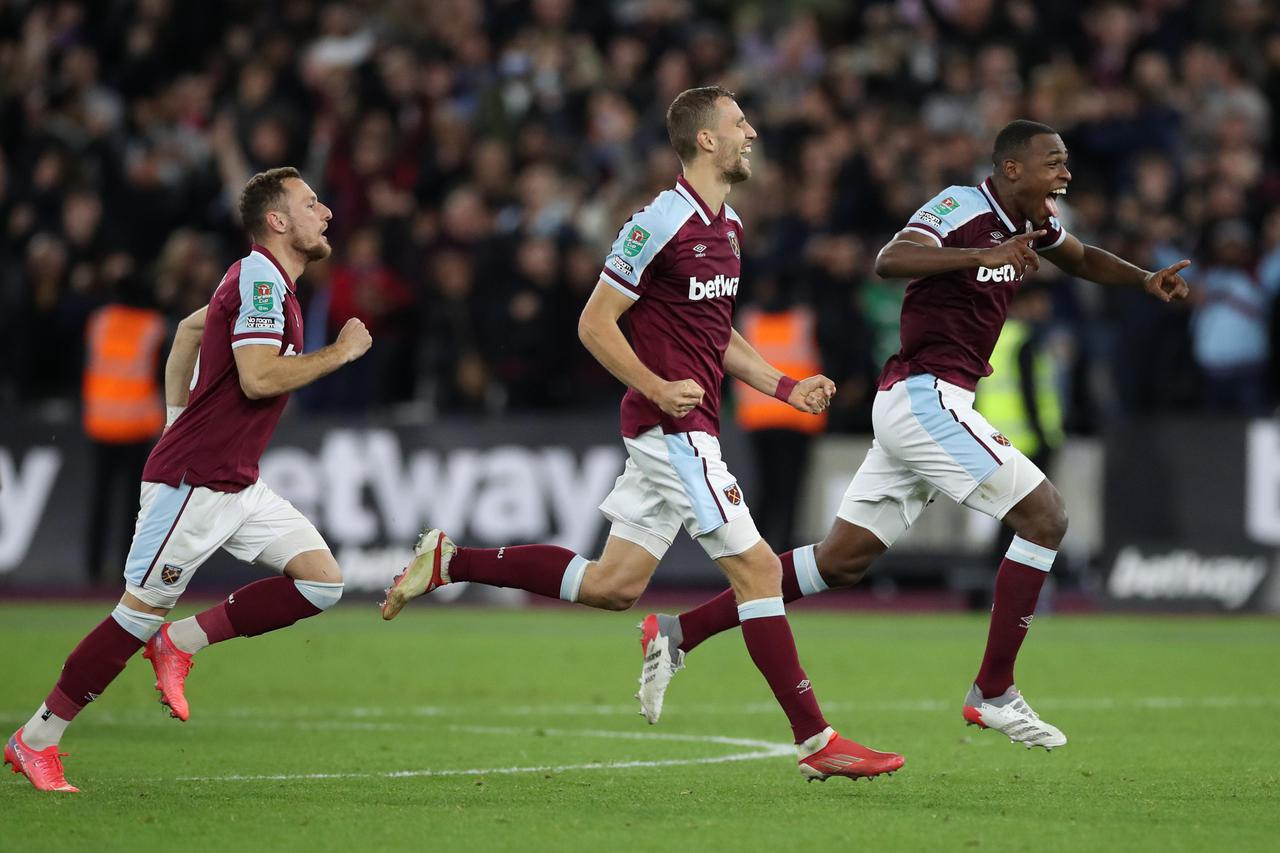 Carabao Cup - Round of 16 - West Ham United v Manchester City