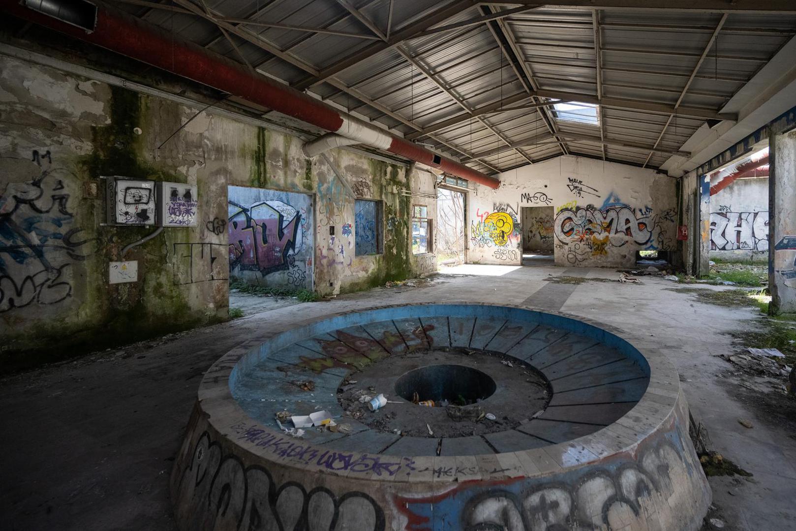 ..minutu hoda udaljenu od Glavnog kolodvora gdje deseci tisuća dnevno prolaze na autobuse, tramvaje i vlakove. 