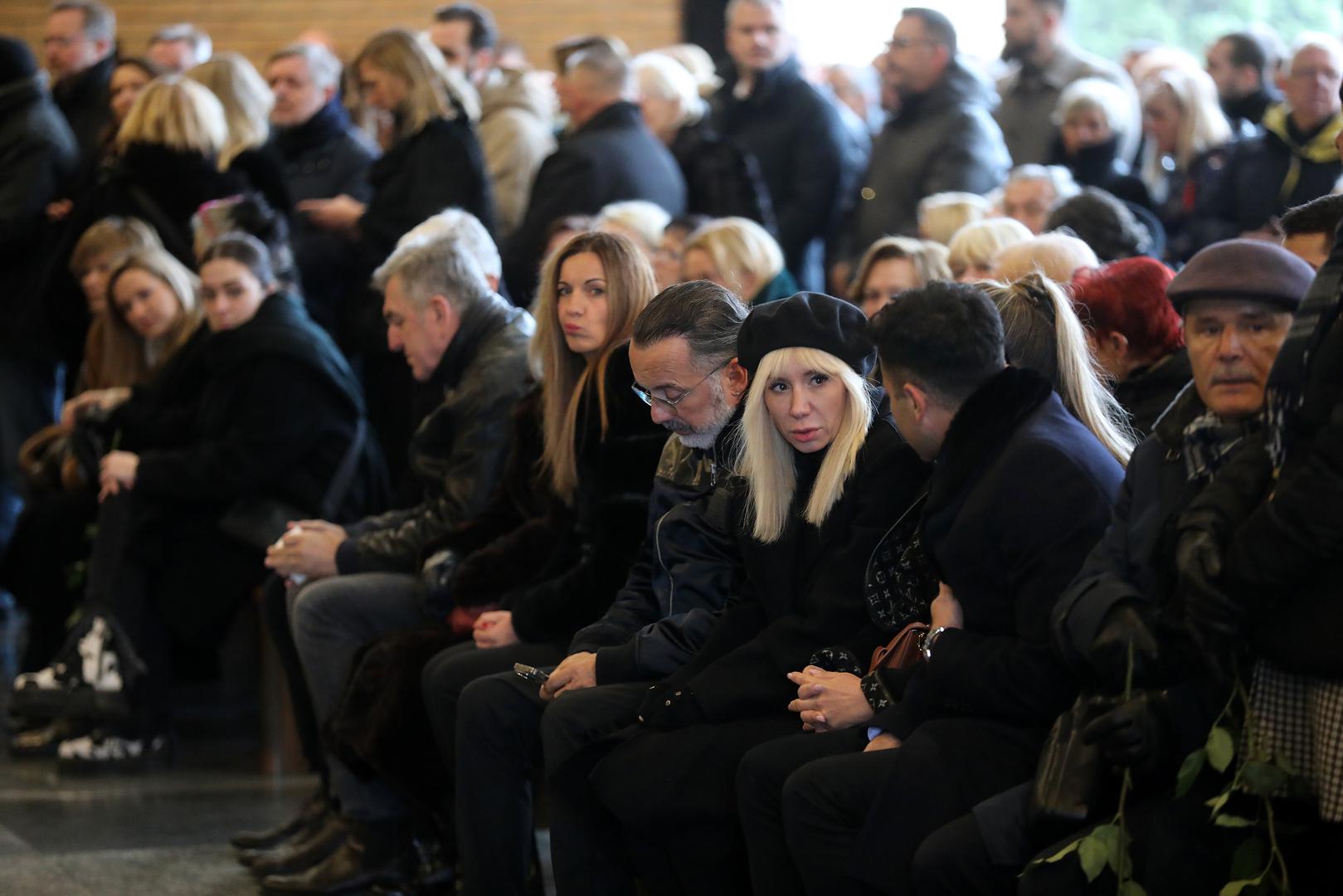 Željko Rotim rođen je 1964. godine u Vukovaru