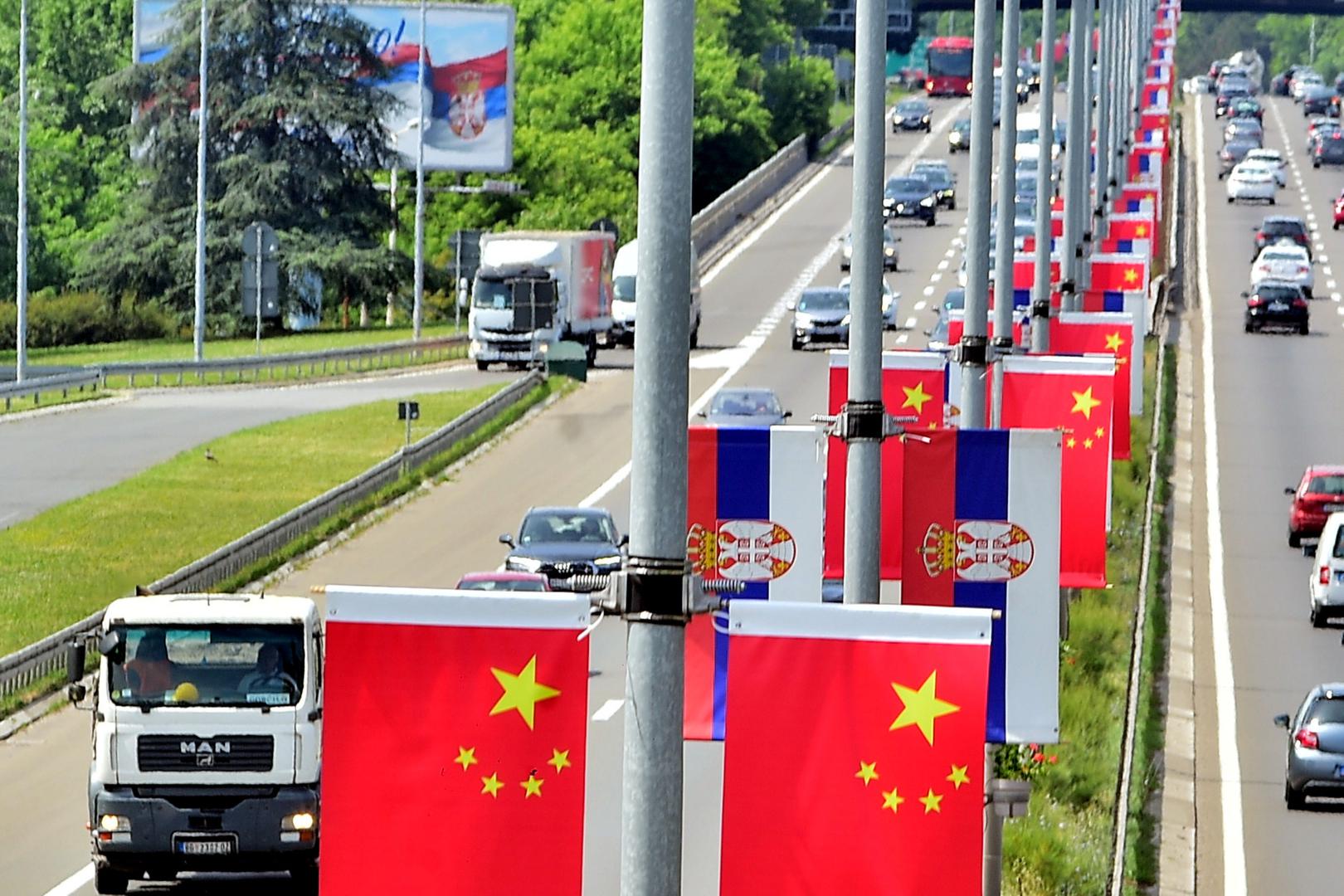07, May, 2024, Belgrade - Chinese and Serbian flags and banners with welcome messages were placed on the route from the airport to the center of Belgrade, which Chinese President Xi Jinping will pass through. Photo: Dusan Milenkovic/ATAImages07, maj, 2024, Beograd - Zastave Kine i Srbije i baneri sa porukama dobrodoslice postavljene su na trasi od aerodroma do centra Beograda, kojom ce proci kineski predsednik Si Djinping. Photo: Dusan Milenkovic/ATAImages Photo: F.S./ATAImages/PIXSELL