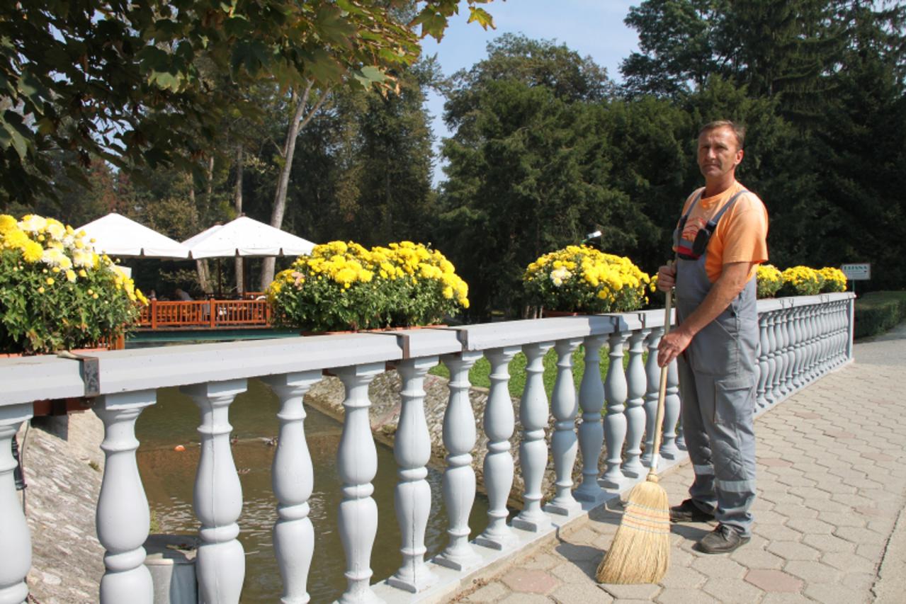 'Zagorje, Stubičke Toplice, Dragutin Gospočić djelatnik je godine u kategoriji čistača, snimio: Mladen Kukas'