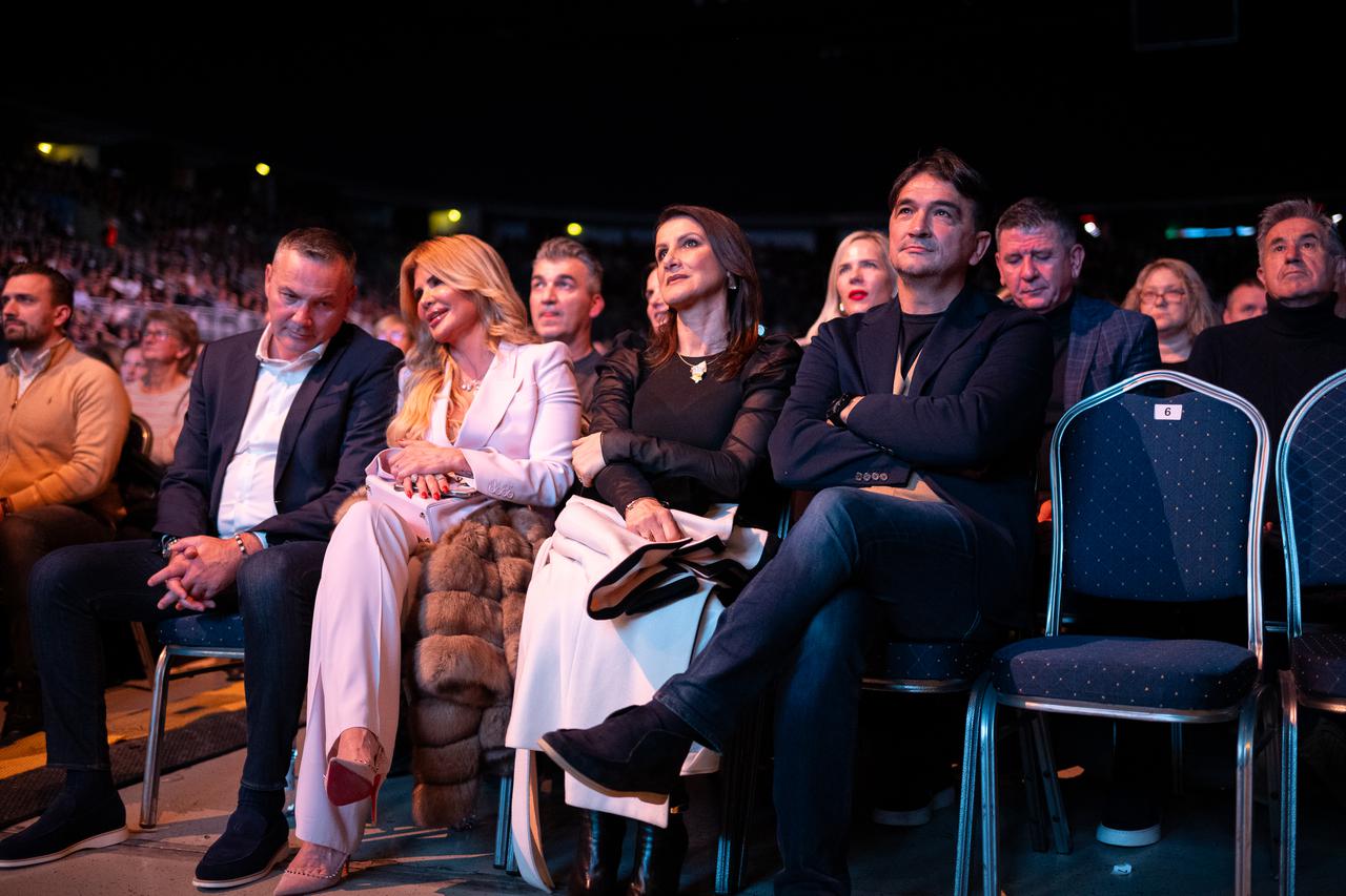 Zagreb: Andrej Plenković uz druga poznata lica na koncertu Tomislava Bralića i klape Intrade