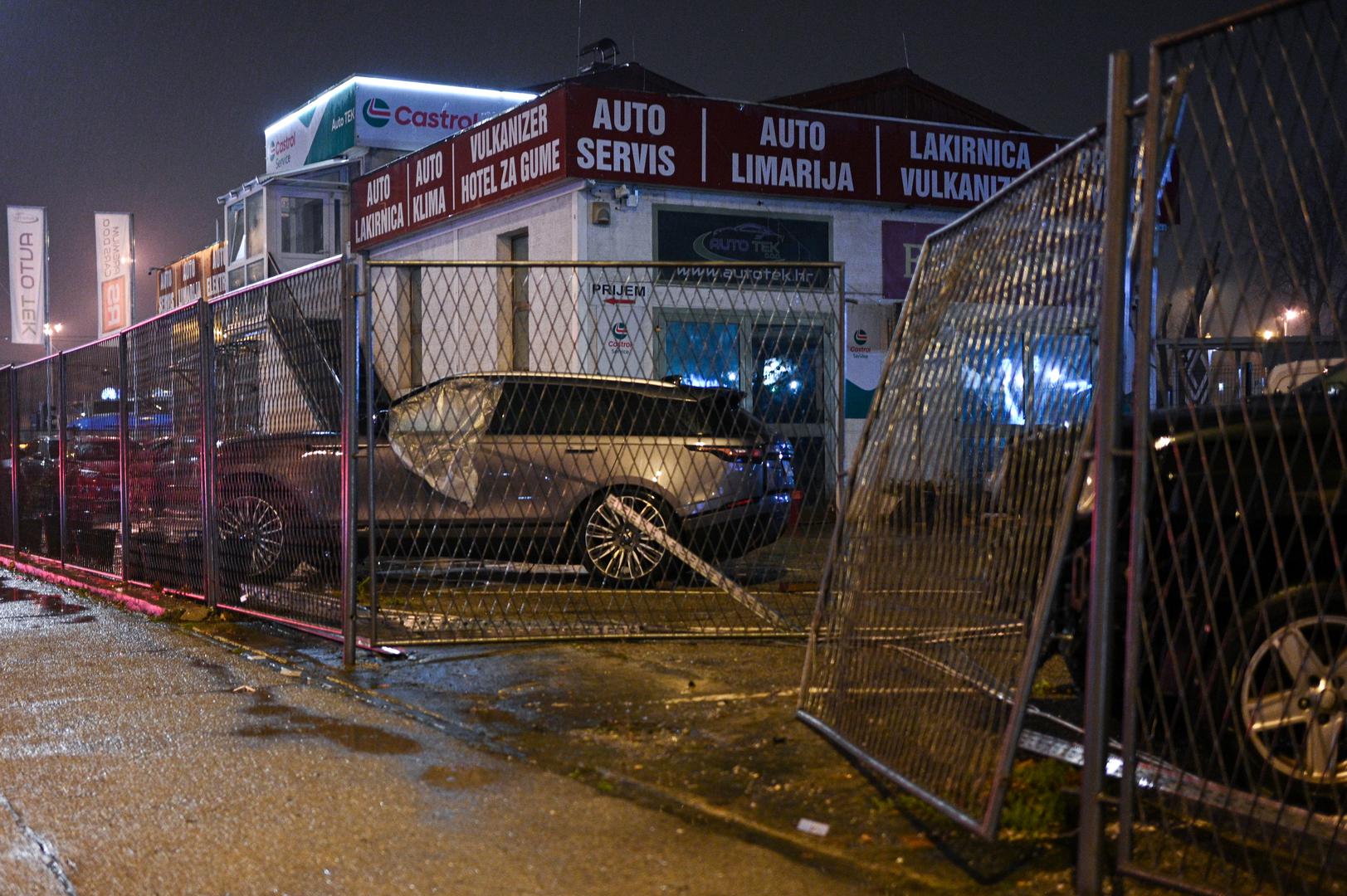 Vozač je prebačen u KB Dubrava. Navodno je lakše ozlijeđen