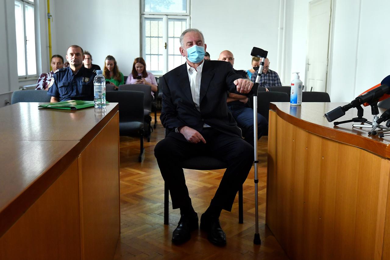 Bivšem premijeru Ivi Sanaderu po treći put počinje suđenje za ratno profiterstvo u aferi Hypo