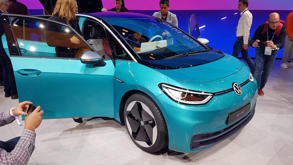 Volkswagen predstavio prvi auto iz električne obitelji i novi vizualni identitet