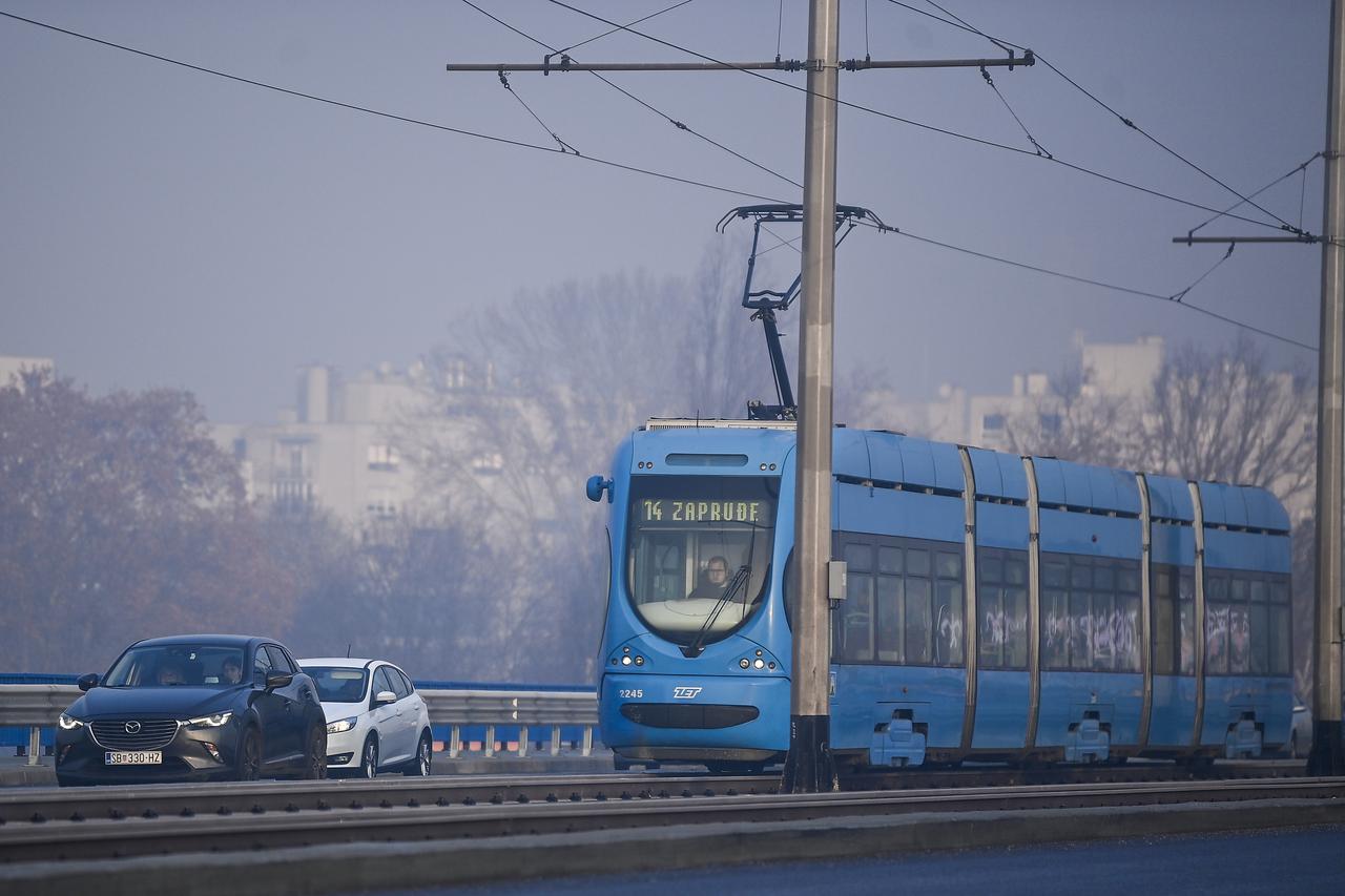Zagreb: Tramvajske linije 7 i 14 od danas ponovno prometuju preko Jadranskog mosta