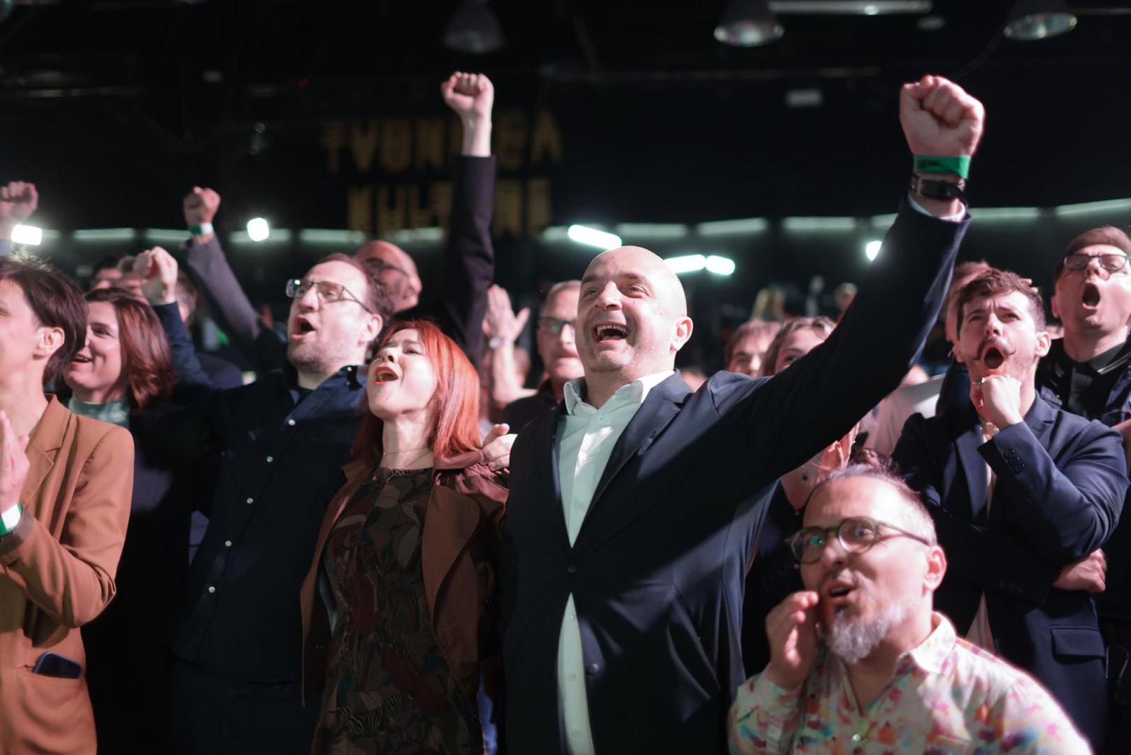 Zagreb: Doček izbornih rezultata u stožeru Možemo! i SDP-a