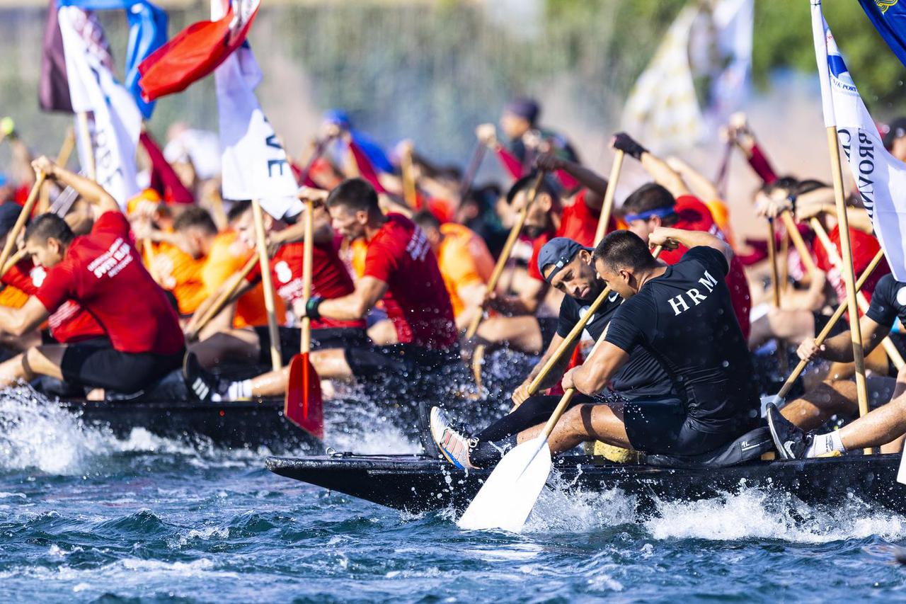 Startao 25. Maraton lađa na Neretvi
