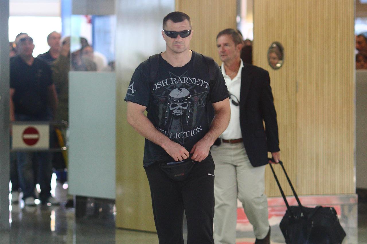 ARHIVA - Zagreb, 2010.: Cro Cop se vratio iz Kanade sa svog posljednjeg me?a u karijeri