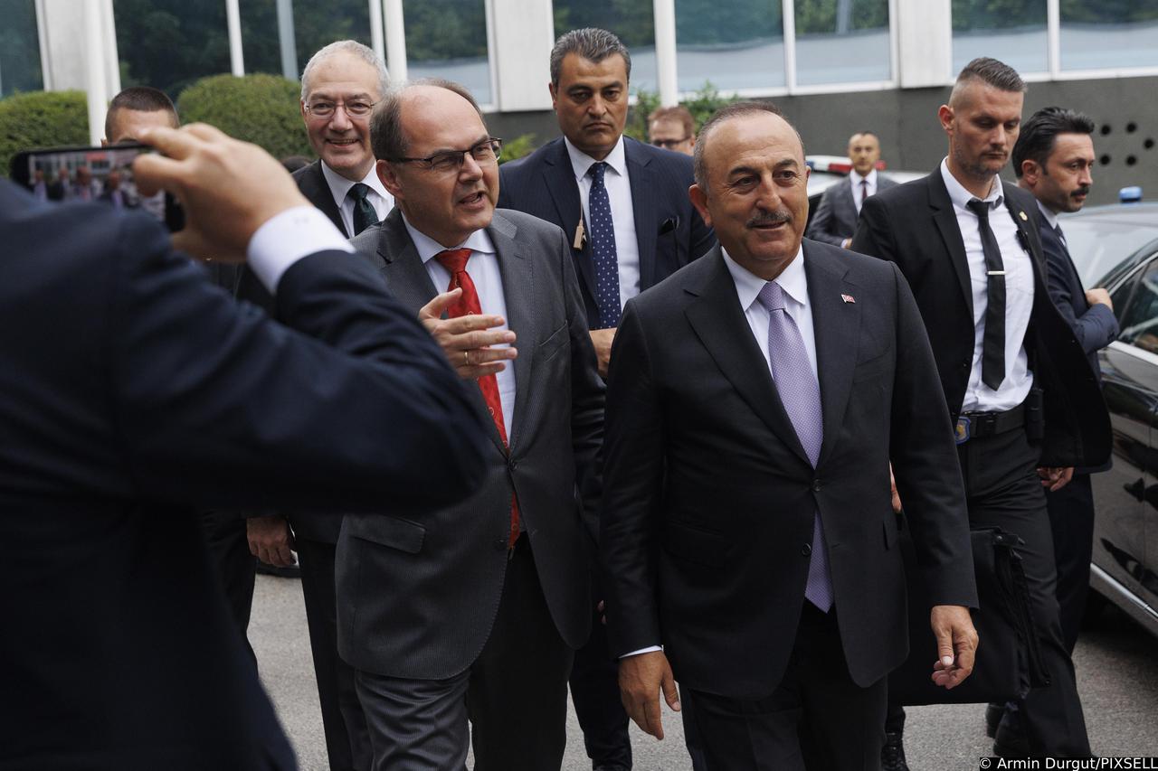 Sarajevo: Visoki predstavnik u BiH Christian Schmidt sastao se s ministrom vanjskih poslova Republike Turske Mevlutom Cavasogluom