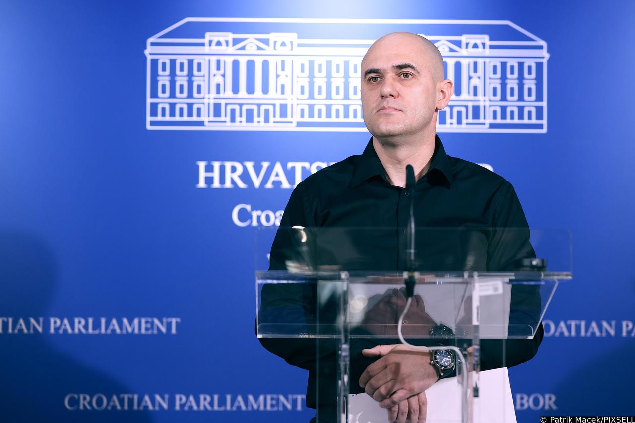 Josip Dabro nosi luksuzni sat vrijedan 5.600 eura koji nije naveo u imovinskoj kartici