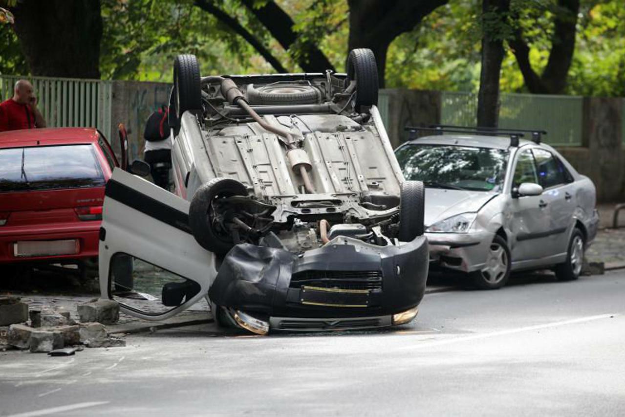 Prometna nesreća u Klaićevoj ulici u Zagrebu (1)