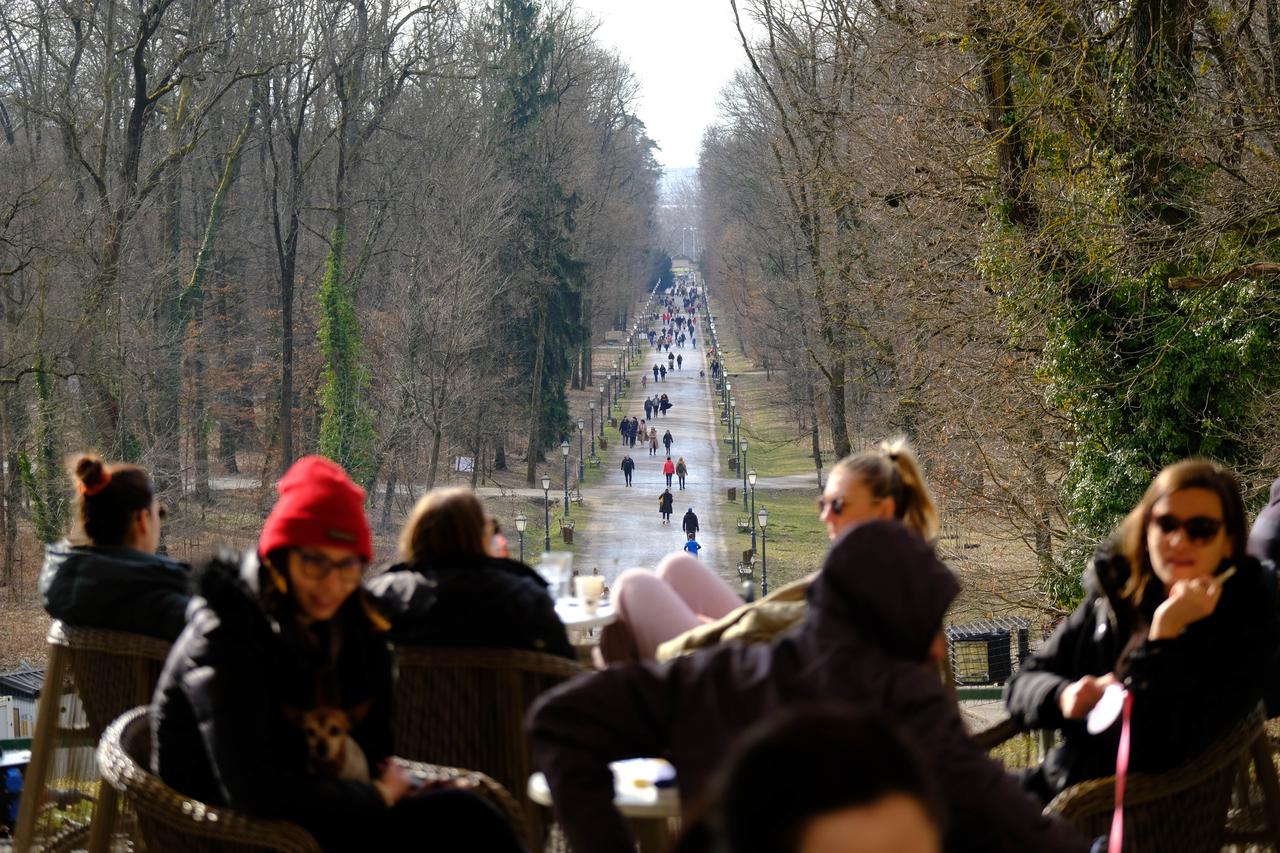 Subotnja šetnja i rekreacija u parku Maksimir