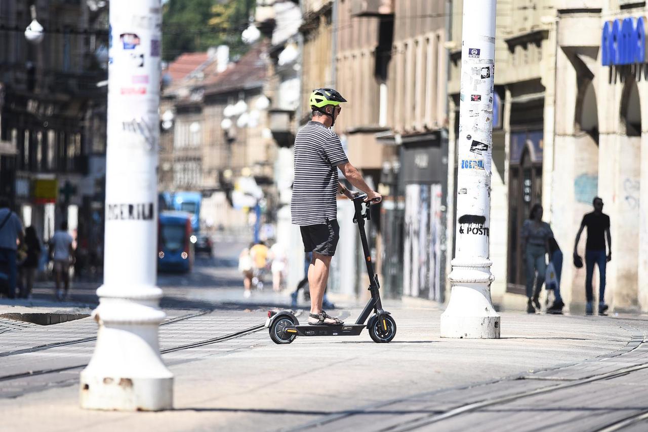 Građani poštuju novi zakon o obaveznoj kacigi za vozače električnih romobila