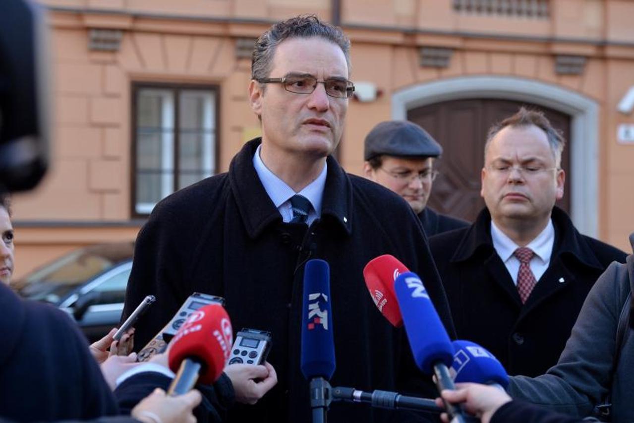 Zagreb: Hrvatski pokret za život i obitelj predao dopunu svoje tužbe Ustavnom sudu RH