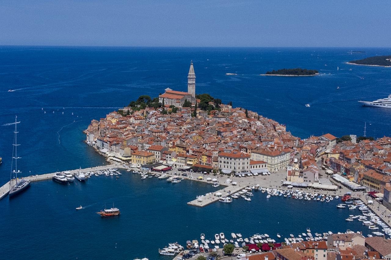 Pogled na Rovinj iz zraka