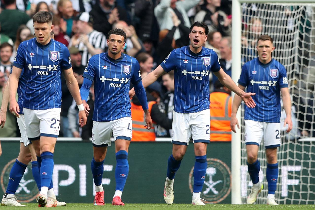 Premier League - Newcastle United v Ipswich Town