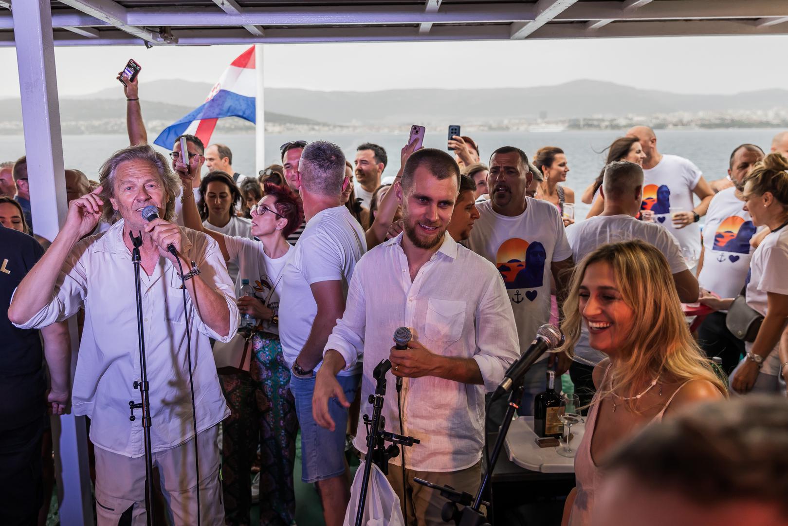 Na sedmu godišnjicu Oliverove smrti 29. srpnja u njegovoj Veloj Luci održat će se sada već tradicionalni koncert njemu u čast. 