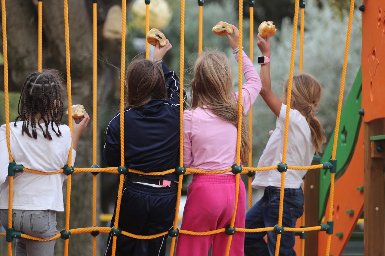 Seksual qizlar bilan jinsiy aloqa nd