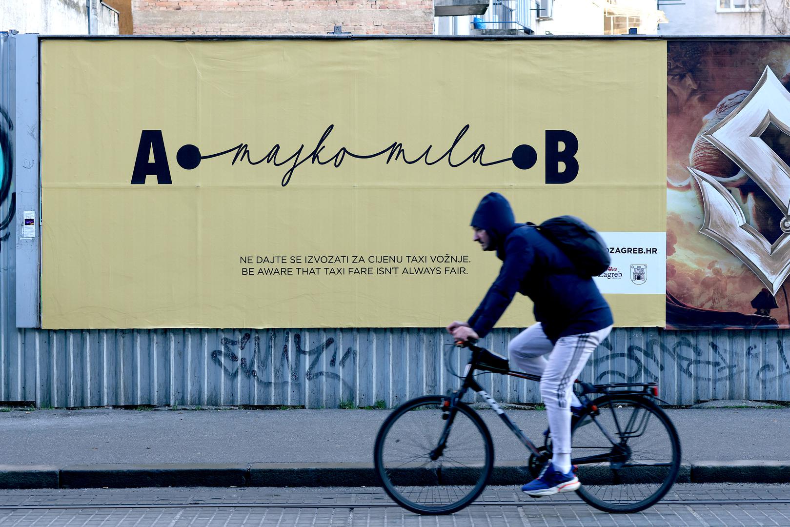 Plakati upućuju na službene stranice Turističke zajednice, gdje su dostupne informacije o tome kako prepoznati licencirane taksi vozače te koje su standardne cijene taksi prijevoza u Zagrebu.