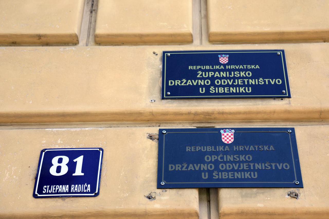 Šibenik: Prosvjed zaposlenih u pravosudnim tijelima 