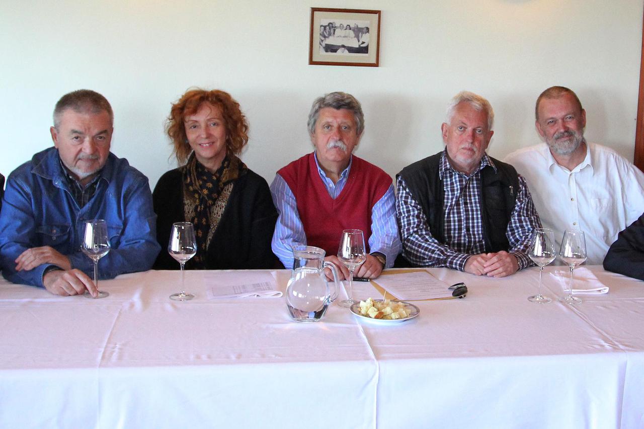 novinari vino