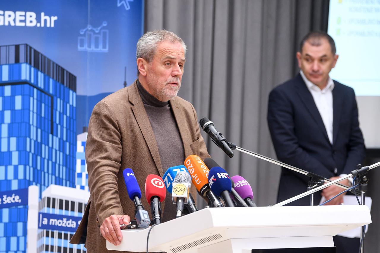 Zagreb: Bandić sa suradnicima održao konferenciju uoči sjednice Gradske skupštine