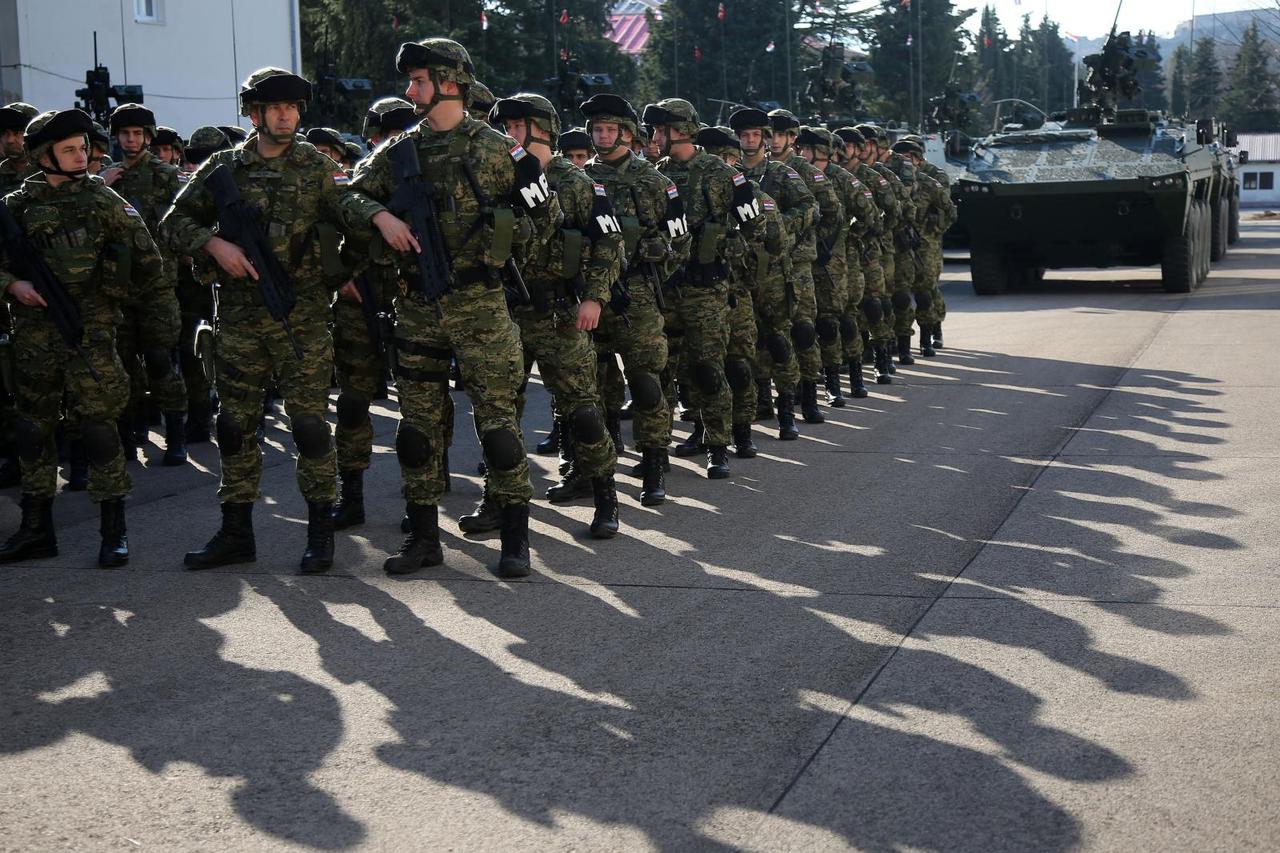 Hrvatski vojnici ispraćeni u NATO-ovu misiju u Litvu