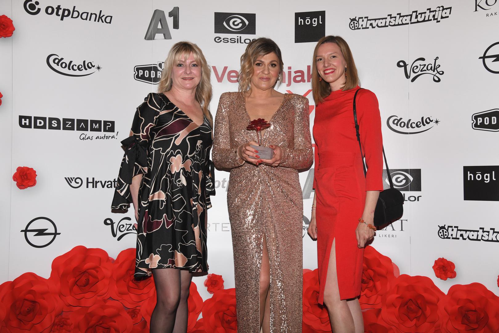 Nives Ivanković u društvu Jelene Šantić i Silvije Bareša iz OTP banke