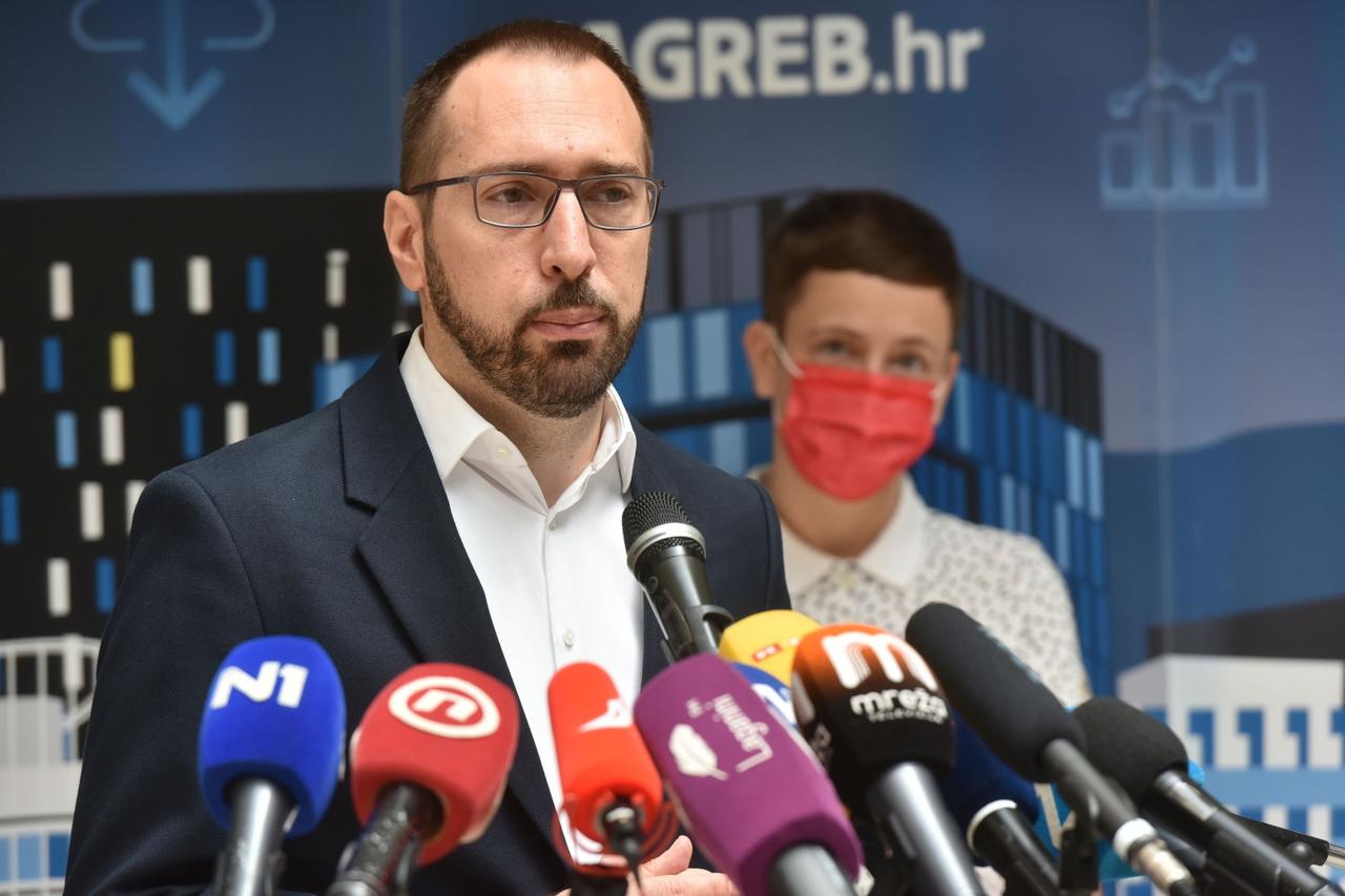 Zagreb: Tomašević smanjuje naknade u odborima za 50 posto, ukida besplatan parking