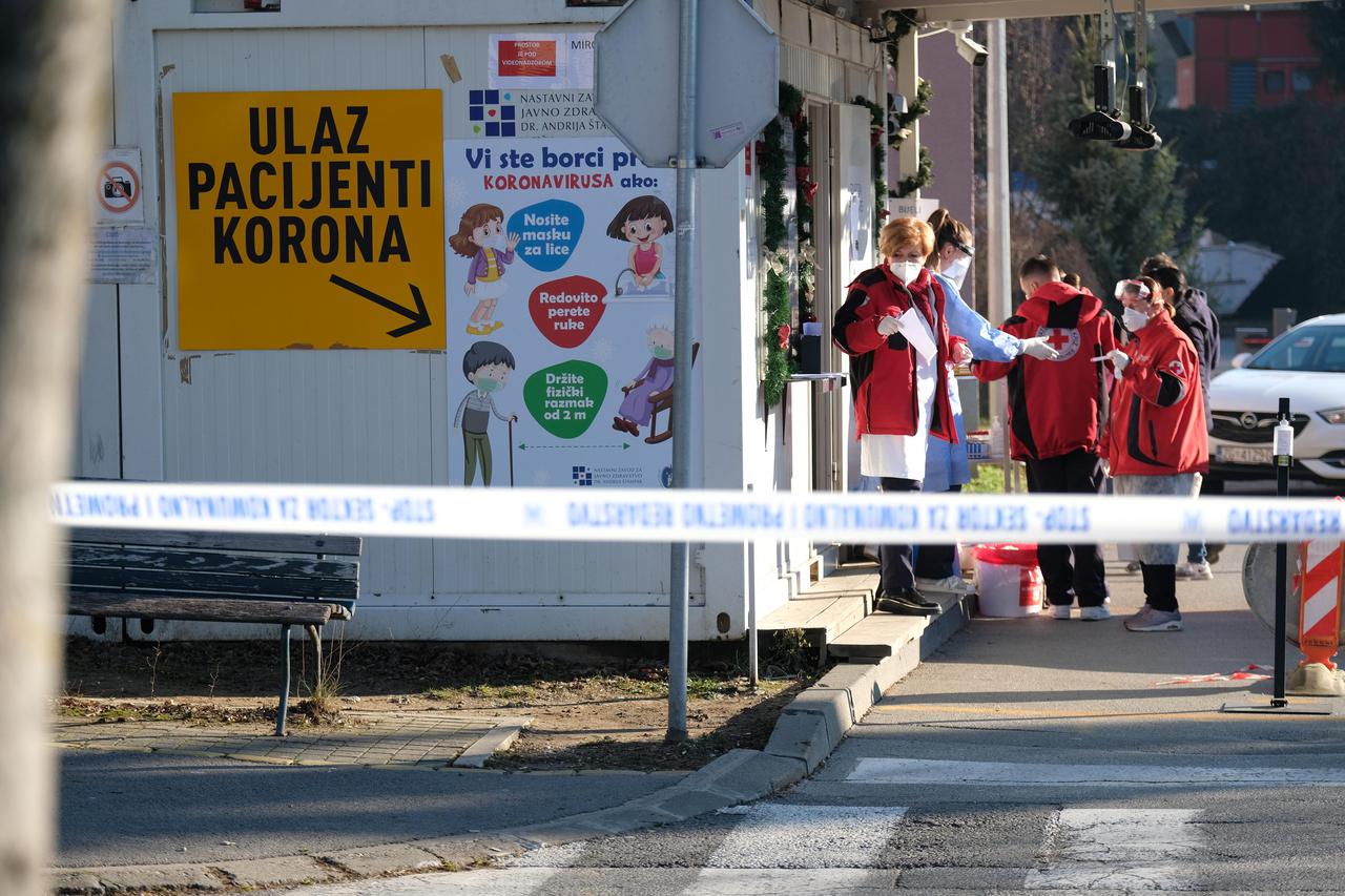 Zagreb: Iako je nedjelja velik broj građana dolazi na COVID testiranje u zavod A. Štampar