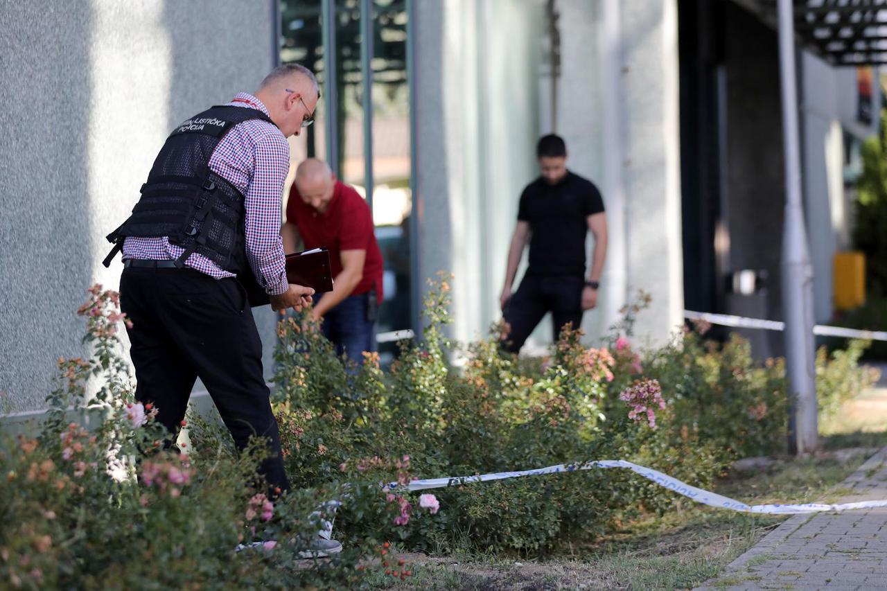 Zagreb: Nepoznati počinitelj pucao prema automobilu, jedna osoba ozlijeđena